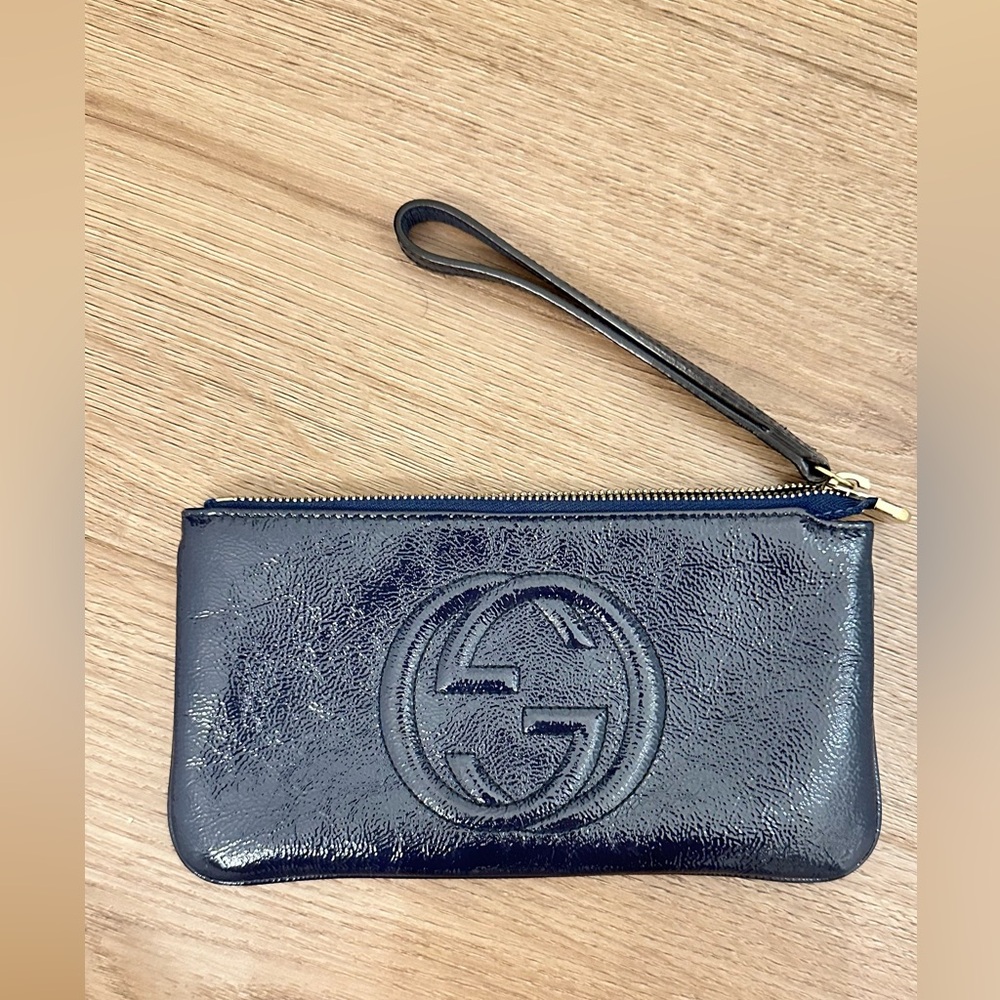 Gucci wristlet